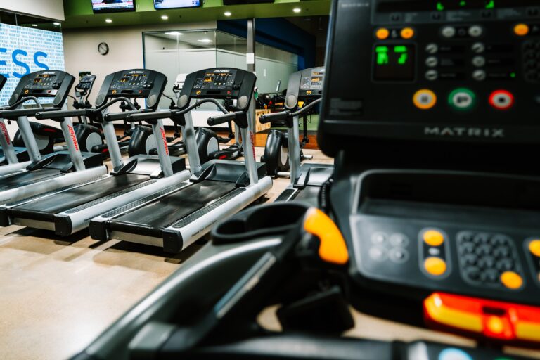 How Much Does a Treadmill Weigh: Quick Guide for Buyers